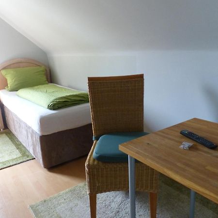Haus Der Gastlichkeit Hotell Ratingen Eksteriør bilde