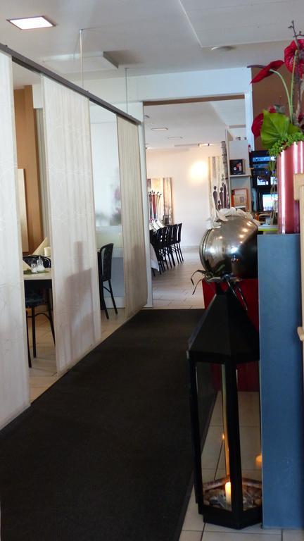 Haus Der Gastlichkeit Hotell Ratingen Eksteriør bilde